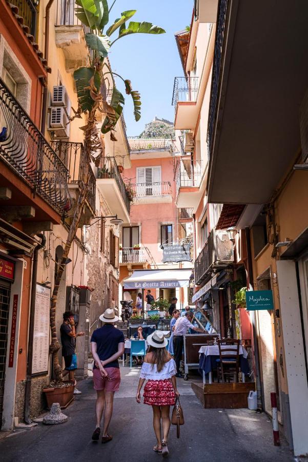 Blondie Taormina Buitenkant foto